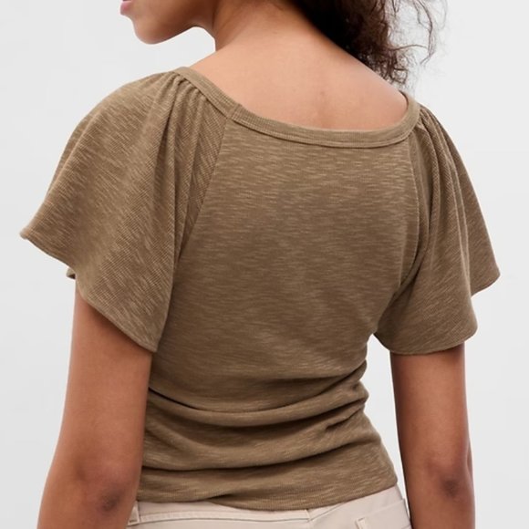 NWT Gap Essential Rib Flutter Sleeve Button-Front Top in Dried Moss Green - Picture 2 of 2